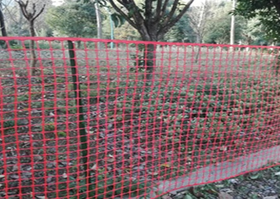 Por que a rede plástica para aves é a melhor escolha para o seu rebanho